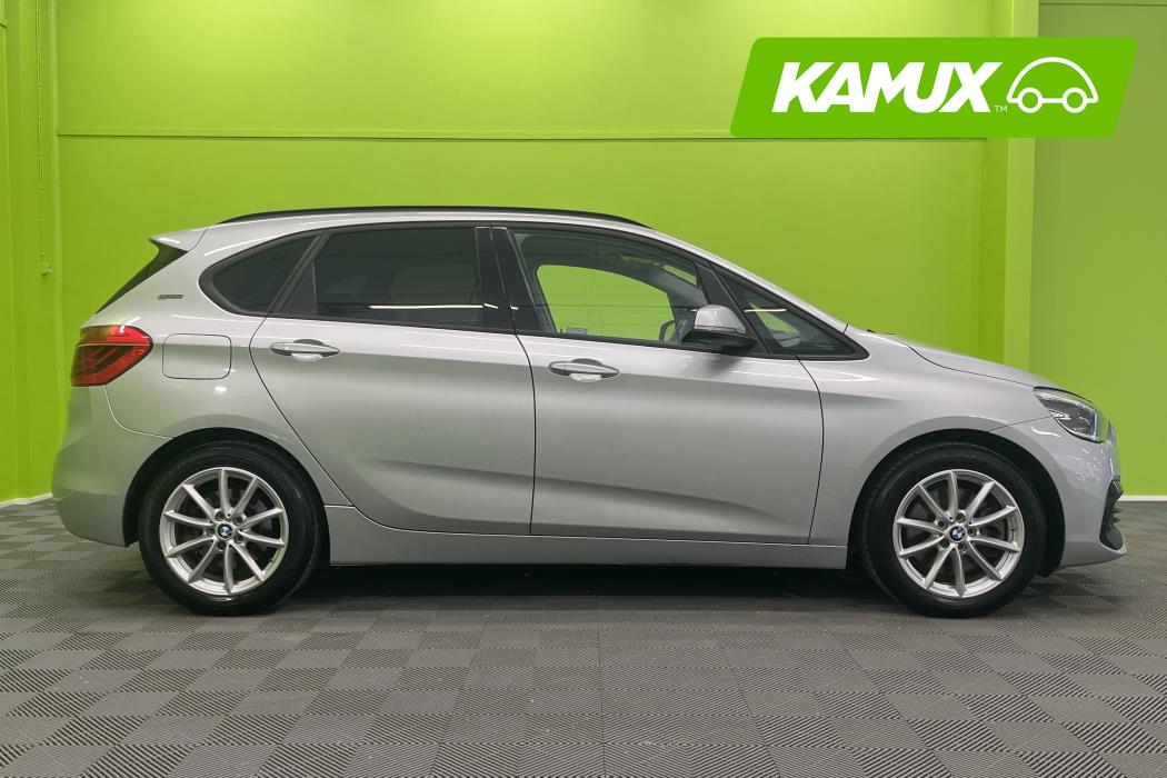BMW 225 2019