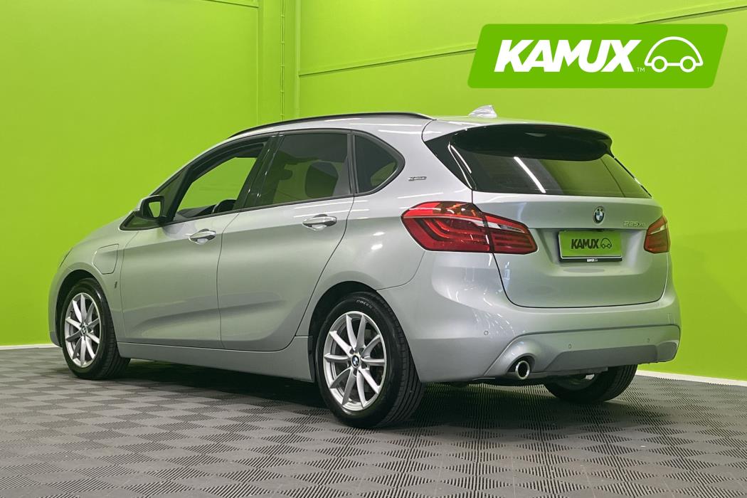 BMW 225 2019