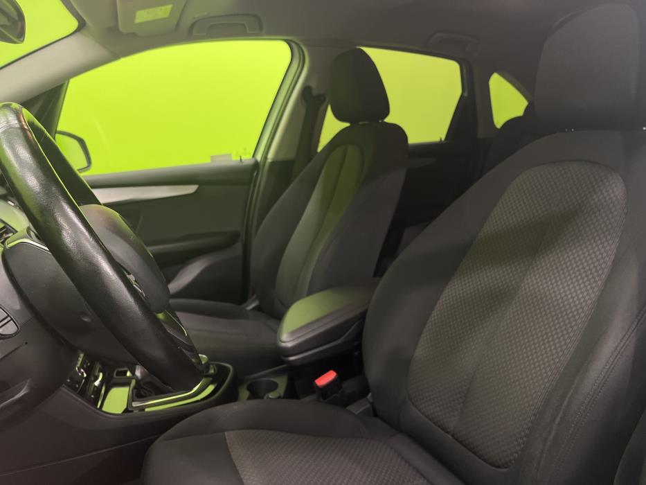 BMW 225 2019