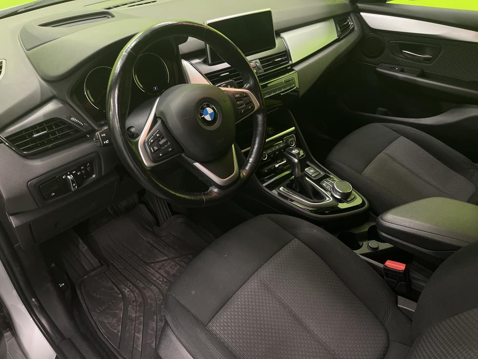 BMW 225 2019