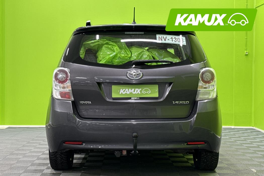 Toyota Verso 2010