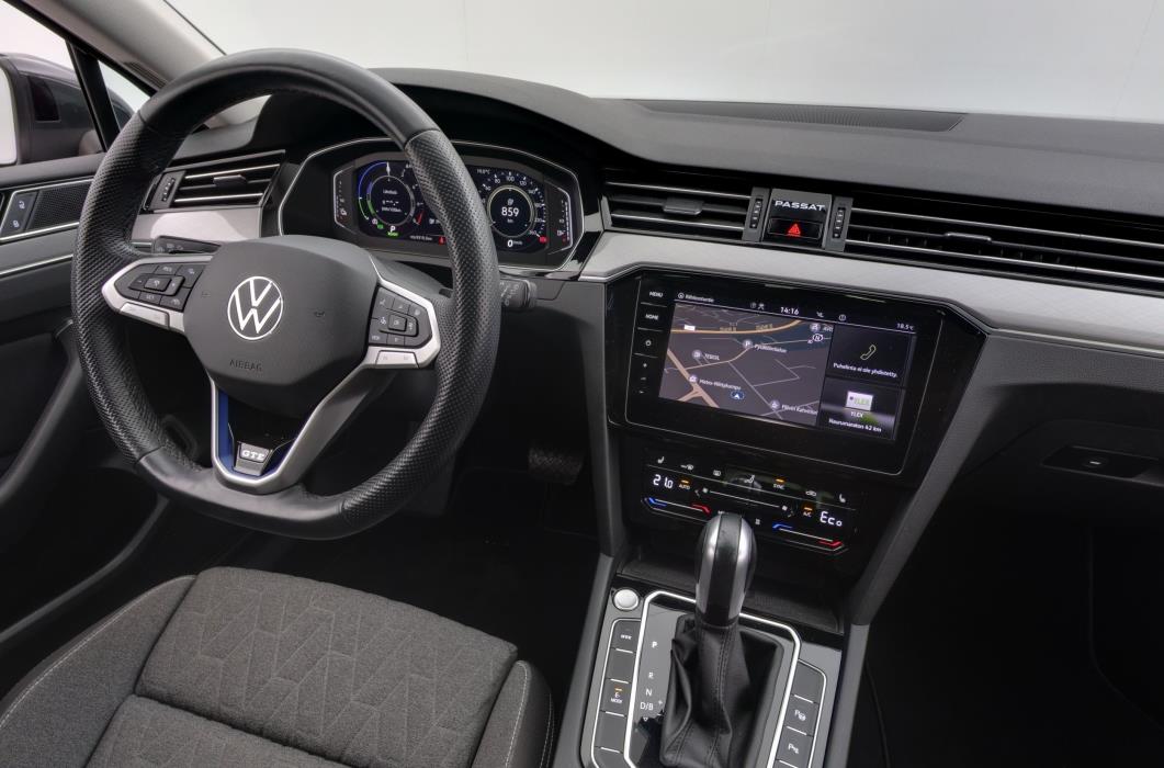 Volkswagen Passat 2023