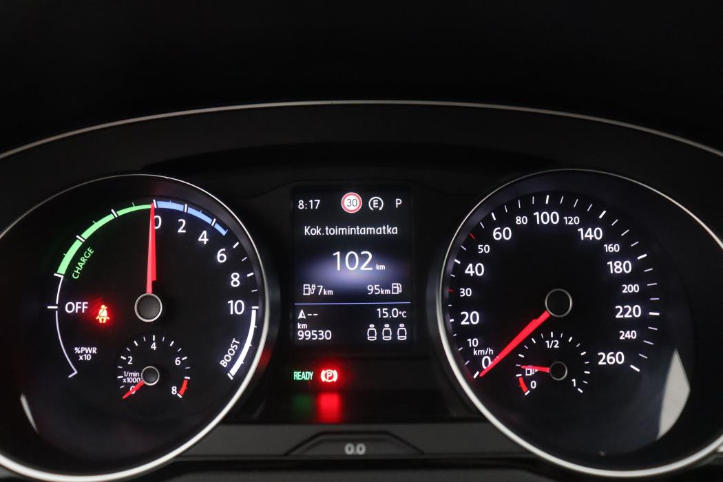 Volkswagen Passat 2023