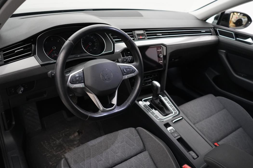 Volkswagen Passat 2023