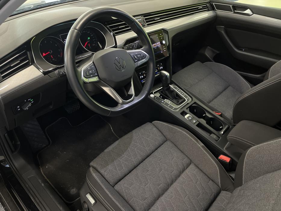 Volkswagen Passat 2023