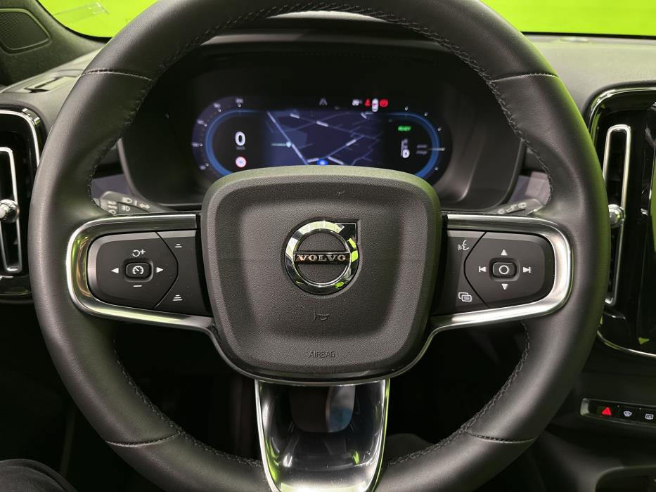 Volvo XC40 2023