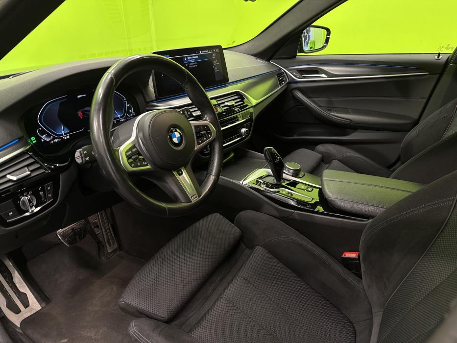 BMW 530 2021