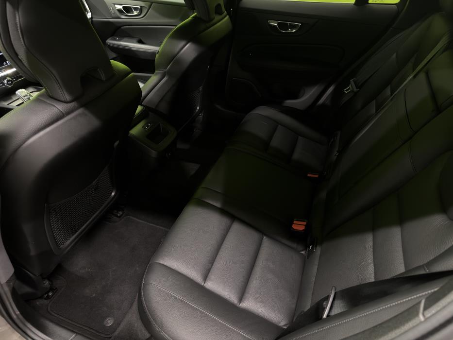 Volvo V60 2022