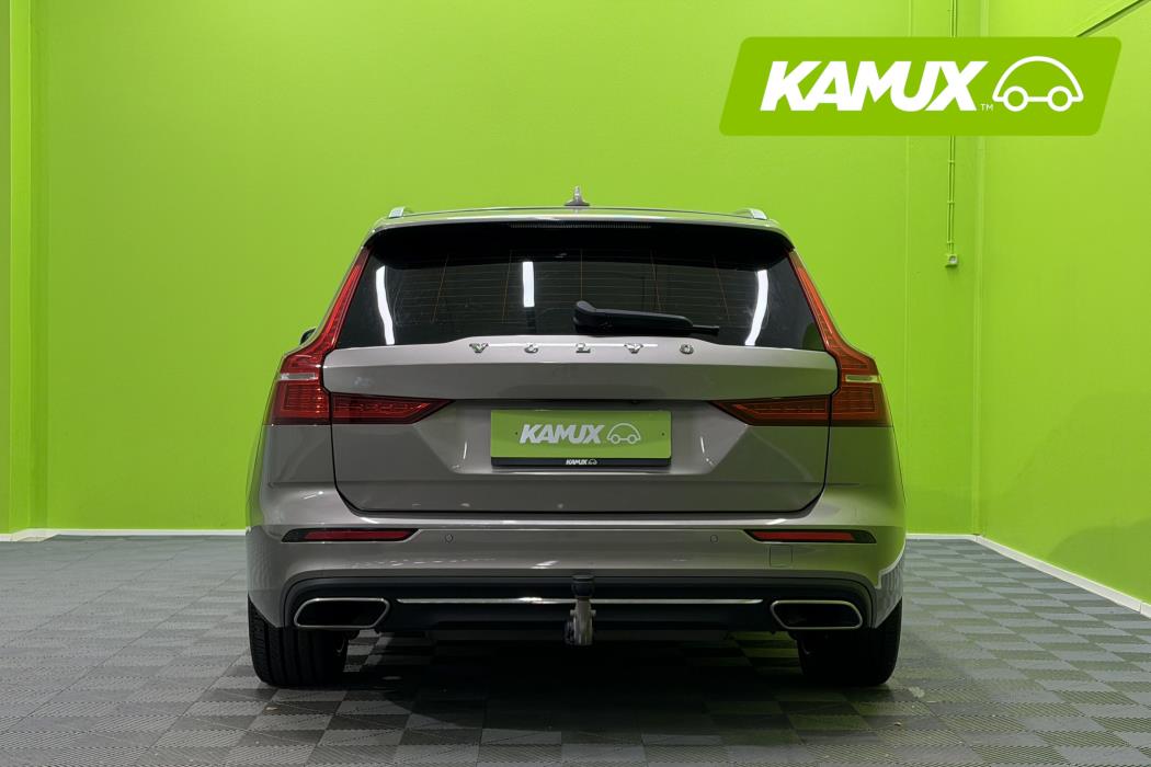 Volvo V60 2022