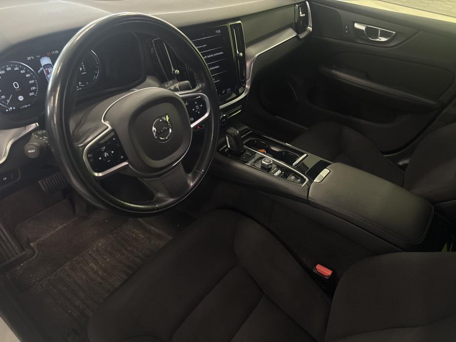 Volvo V60 2021