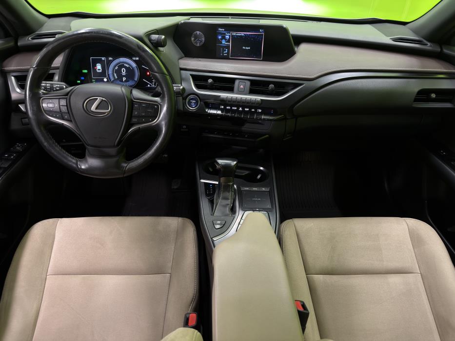 Lexus UX 2019
