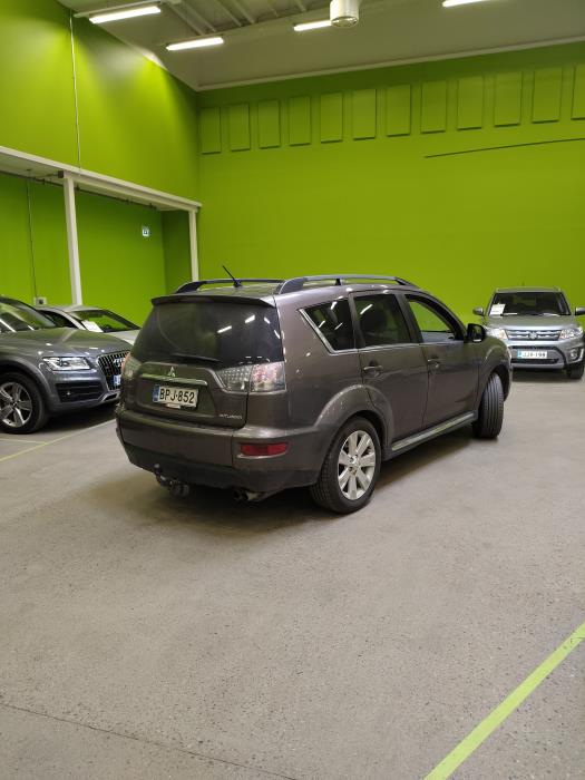 Mitsubishi Outlander 2012