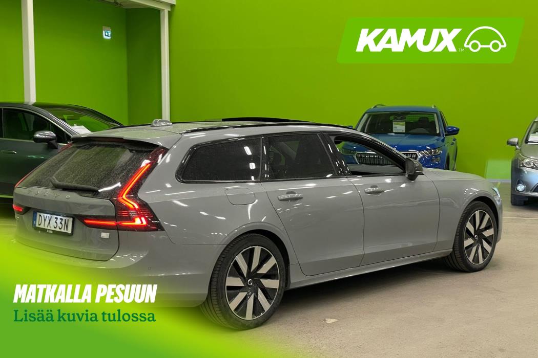 Volvo V90 2024