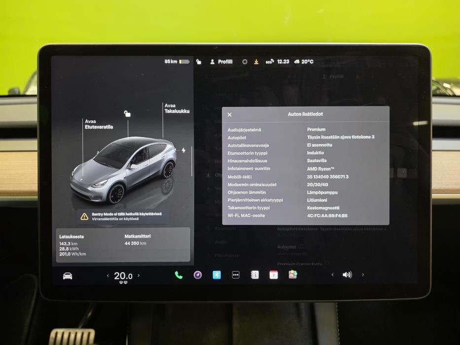 Tesla Model Y 2023