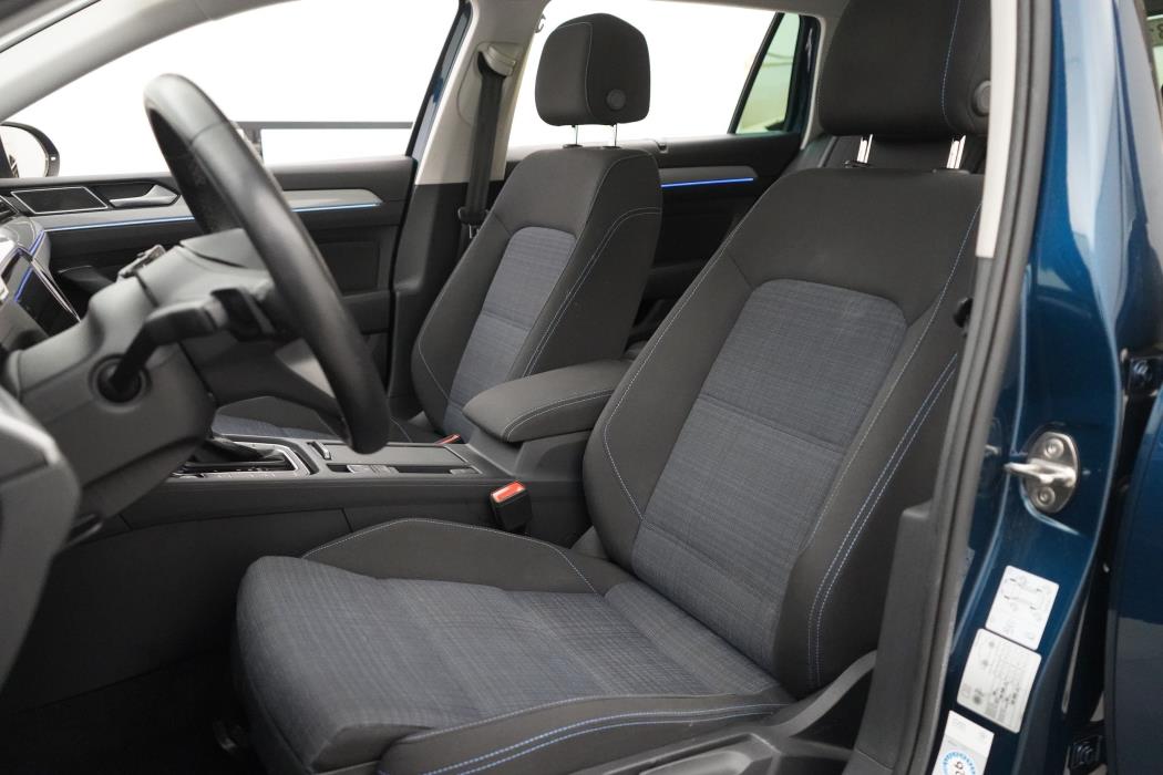 Volkswagen Passat 2022