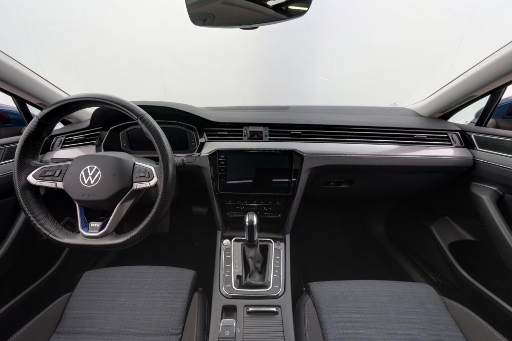 Volkswagen Passat 2022