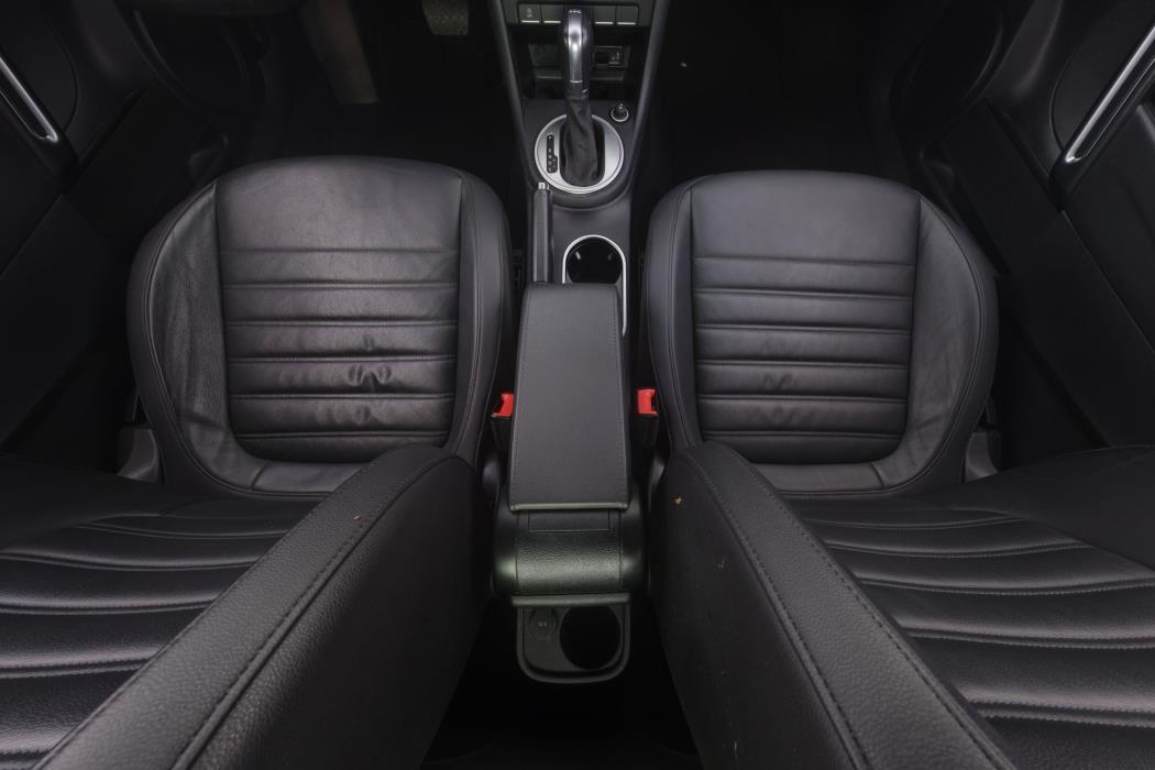 Volkswagen Beetle 2016