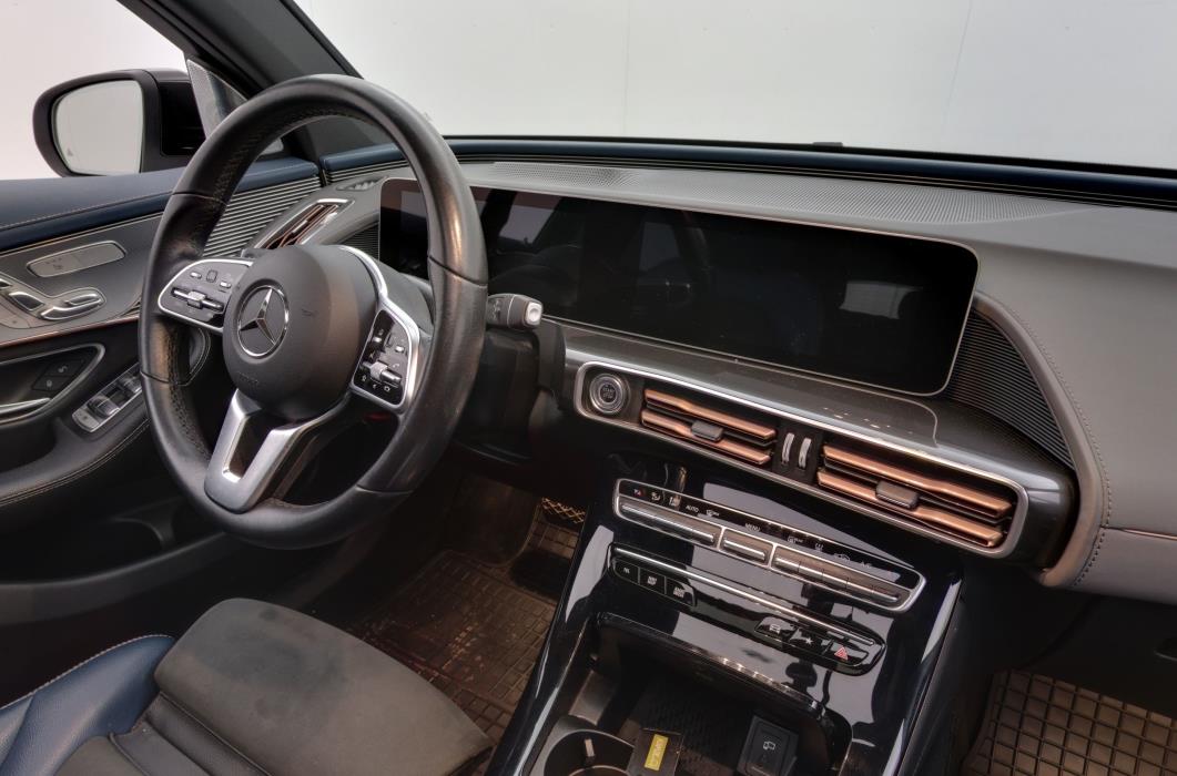 Mercedes-Benz EQC 2020