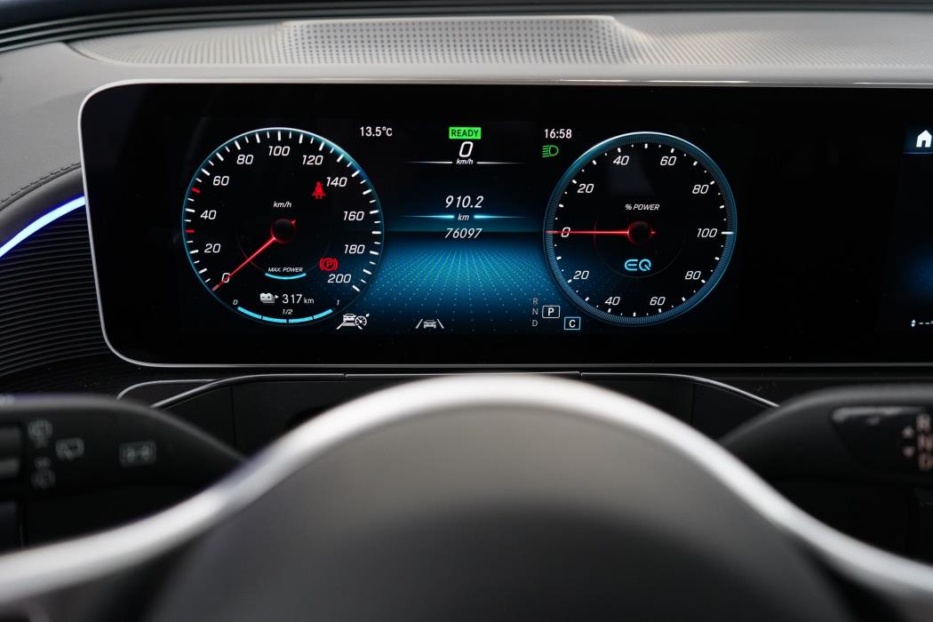 Mercedes-Benz EQC 2020