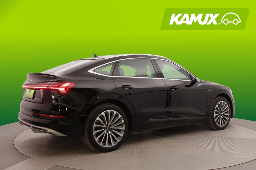 Audi e-tron 2023