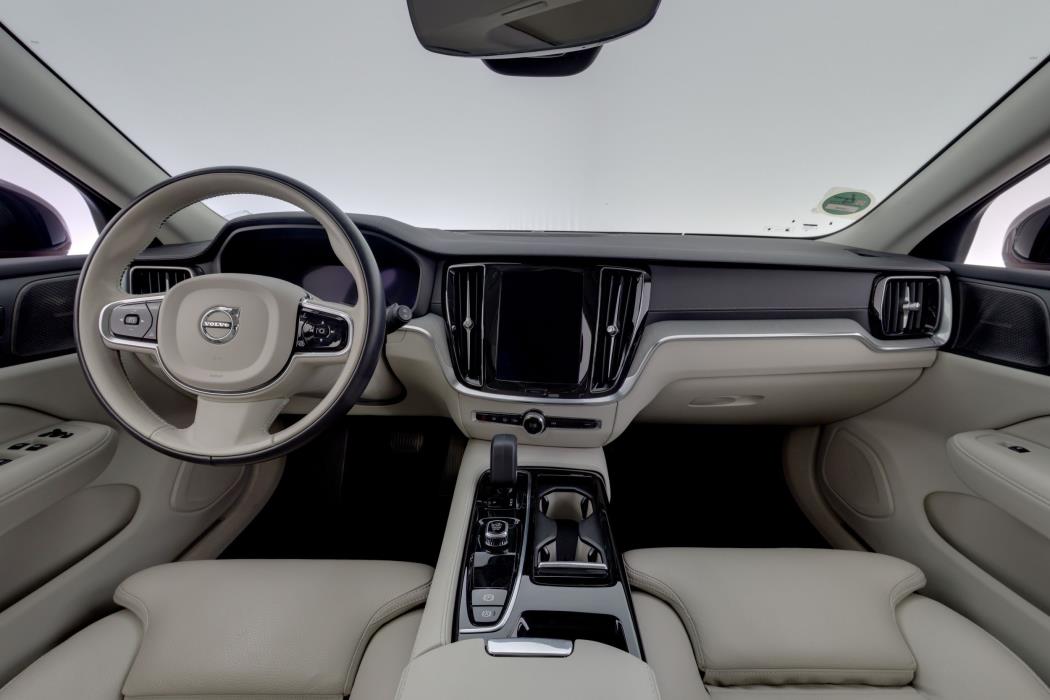 Volvo V60 2023