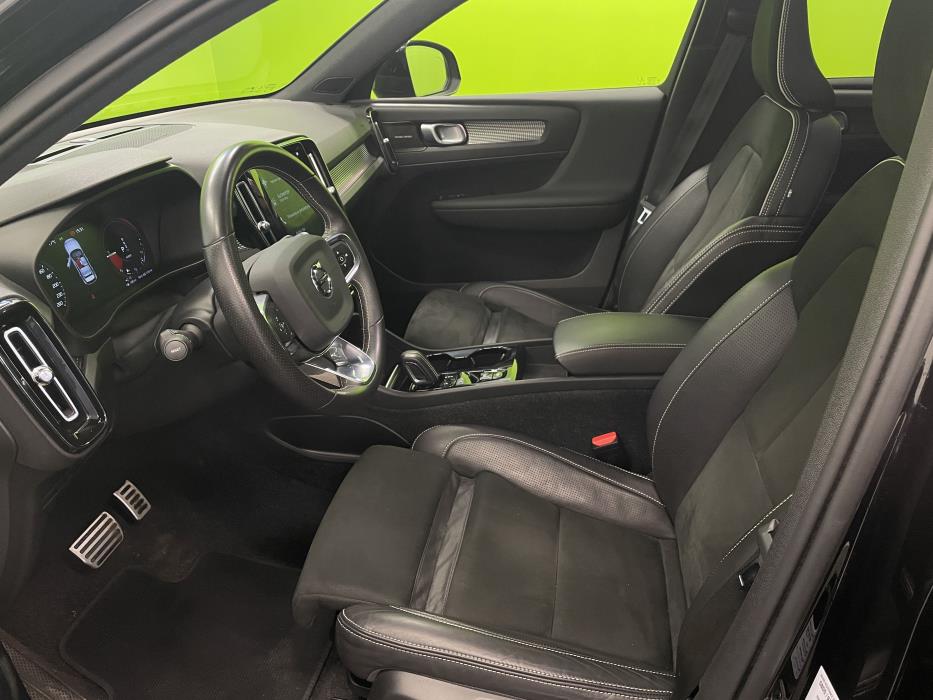 Volvo XC40 2021