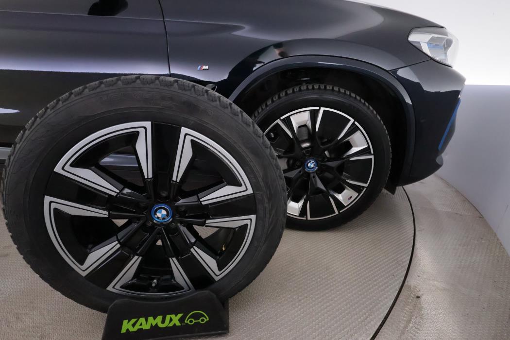 BMW iX3 2023