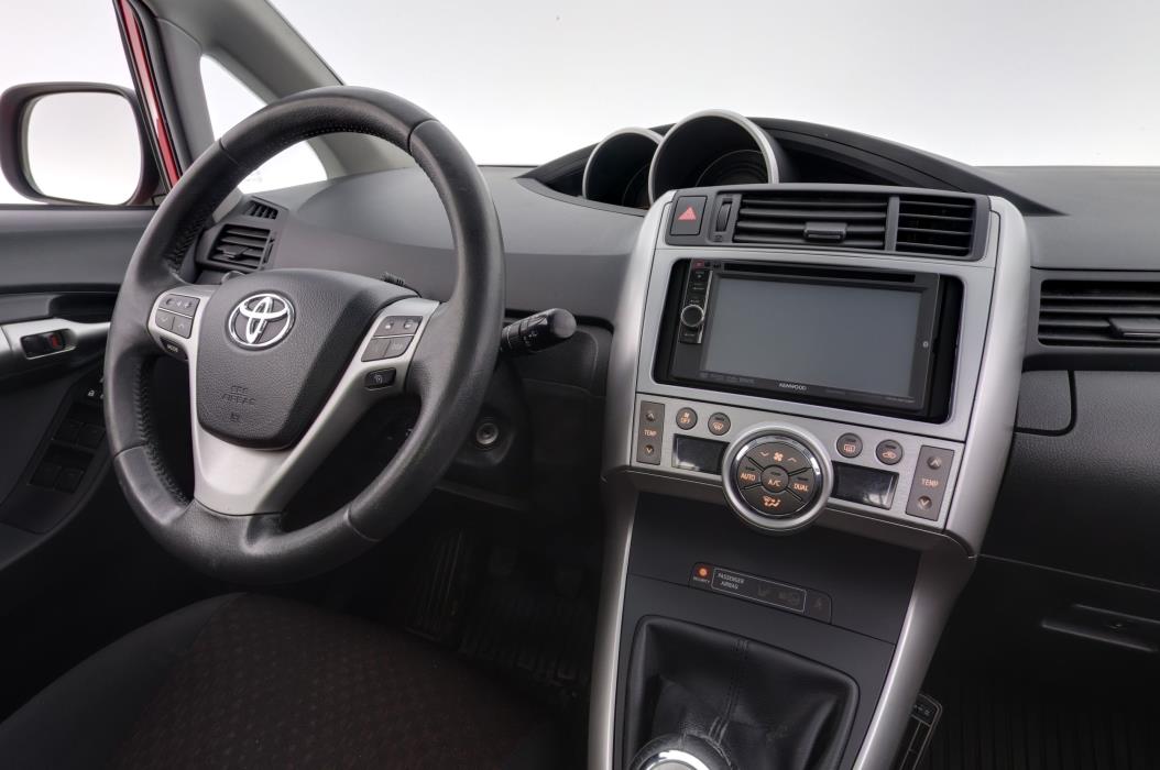 Toyota Verso 2012