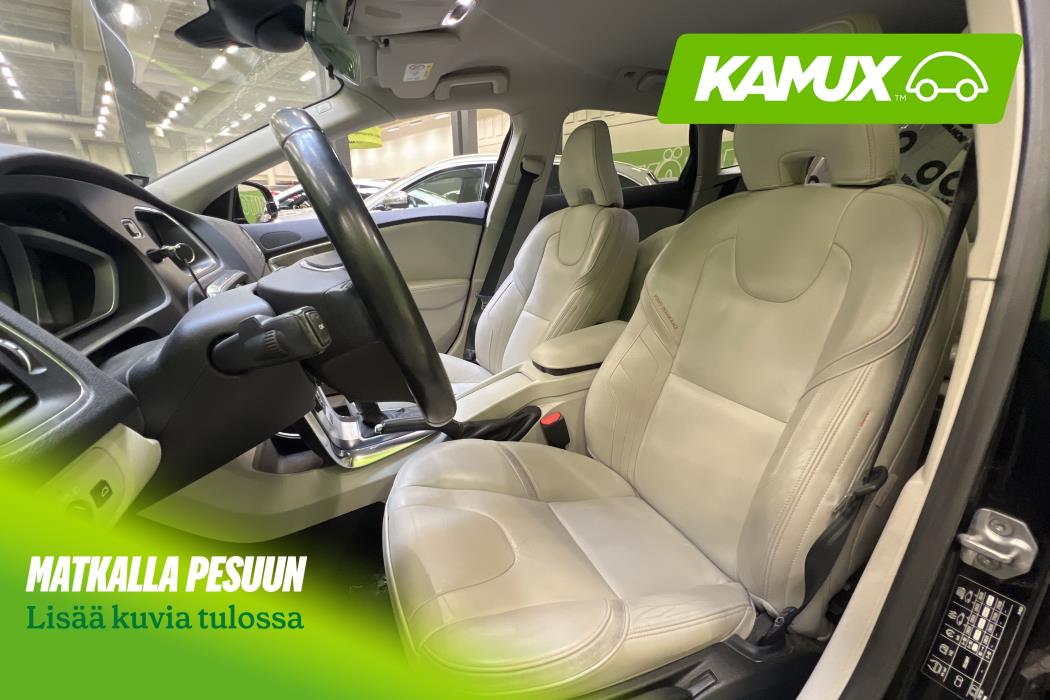 Volvo V40 2015