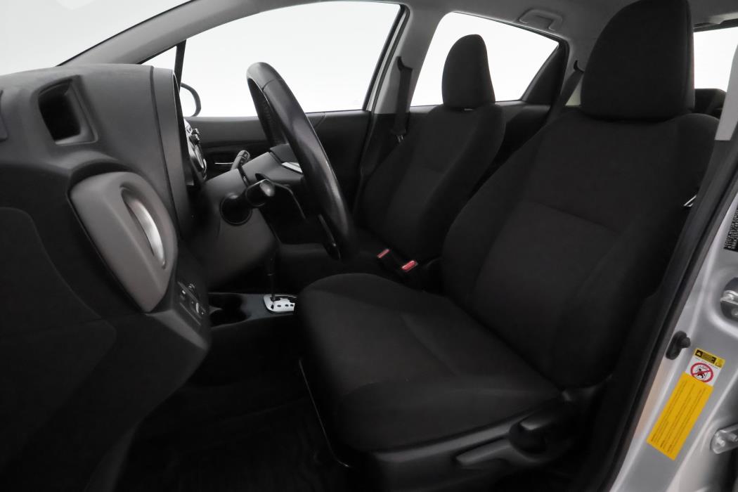 Toyota Yaris 2012