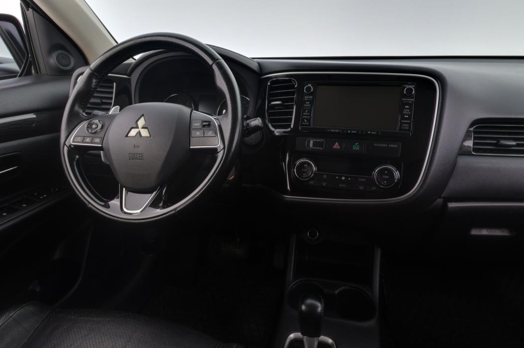 Mitsubishi Outlander 2016