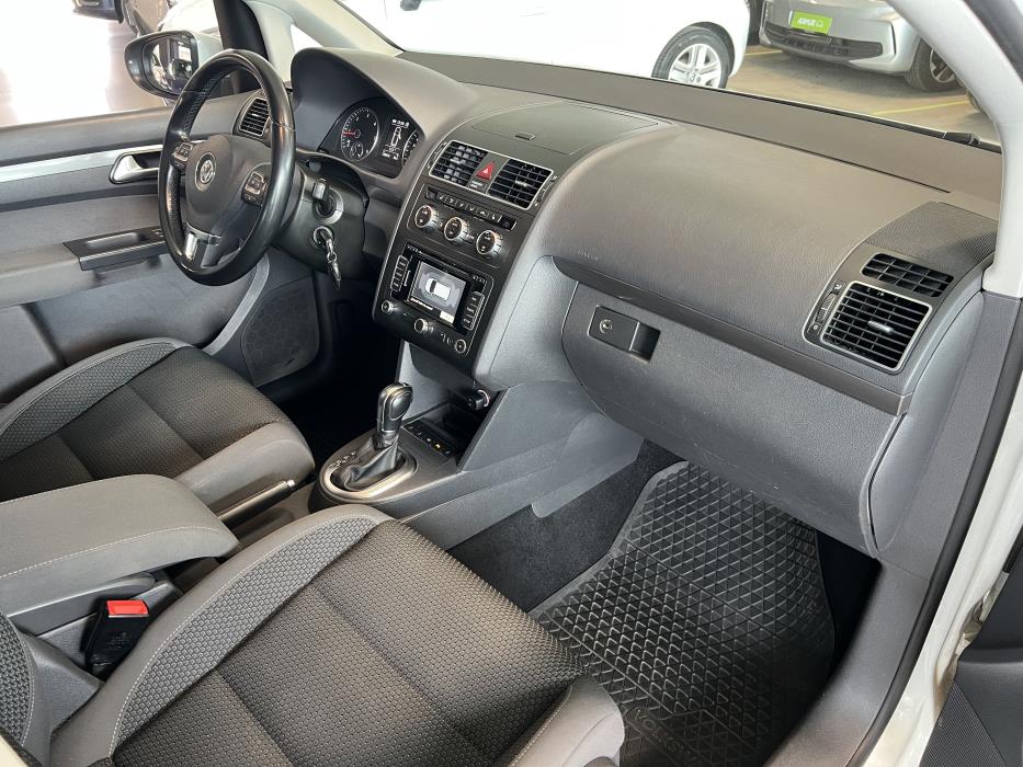 Volkswagen Touran 2015