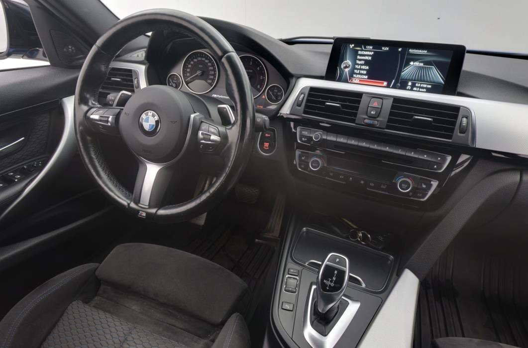 BMW 330 2016