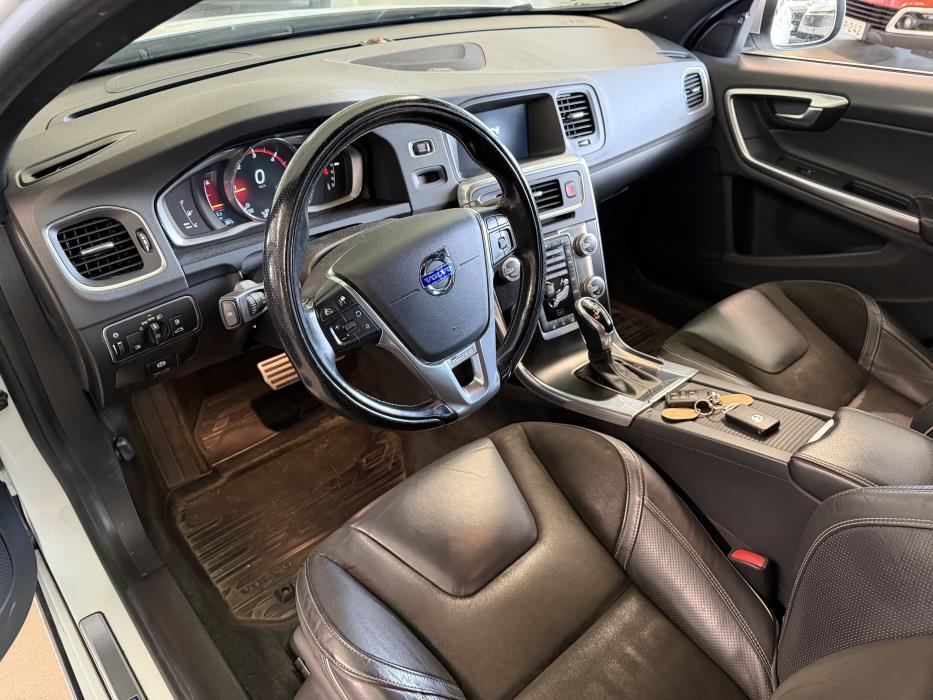 Volvo V60 2015