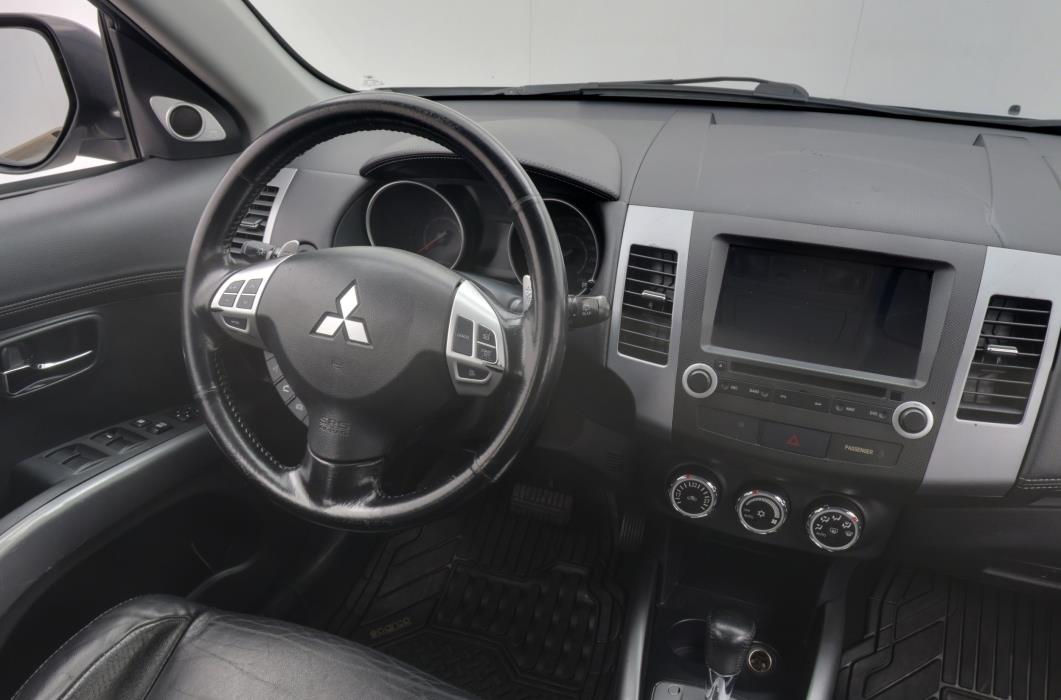 Mitsubishi Outlander 2010