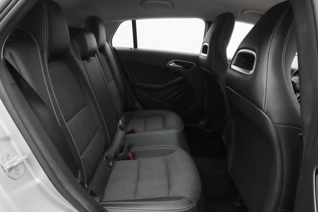 Mercedes-Benz CLA 2015