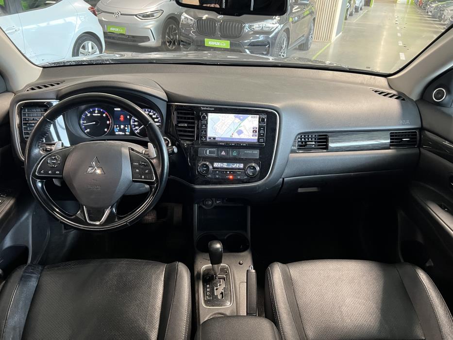 Mitsubishi Outlander 2016