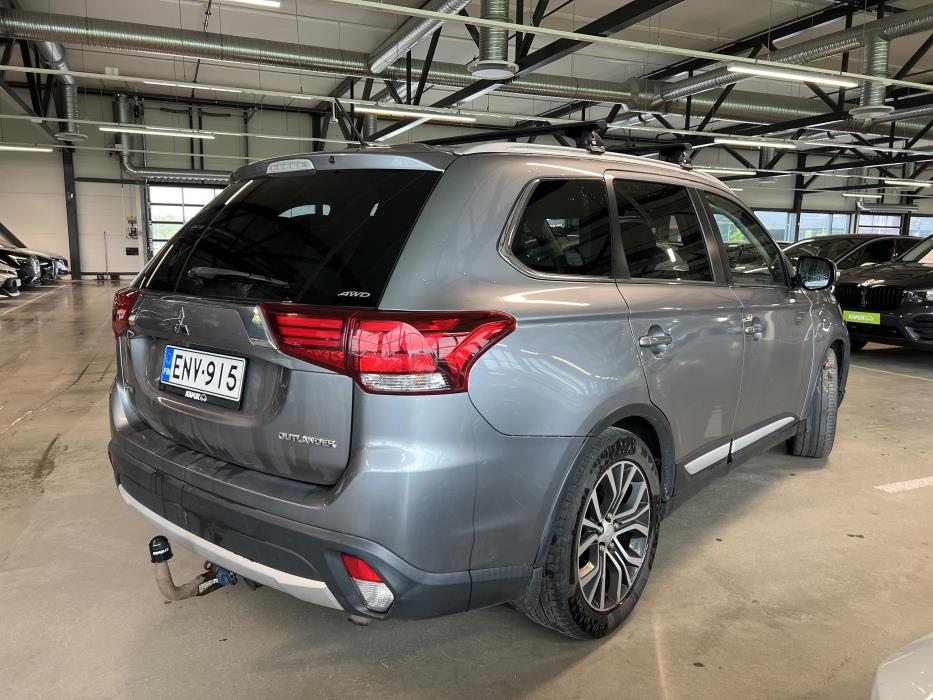 Mitsubishi Outlander 2016