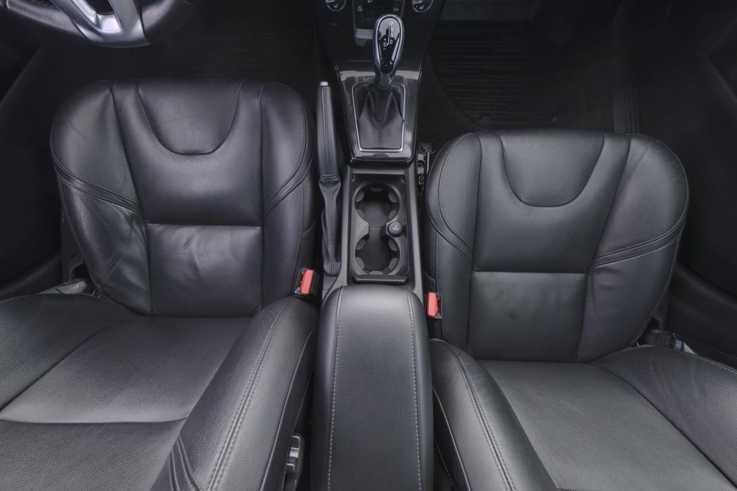 Volvo V40 2019