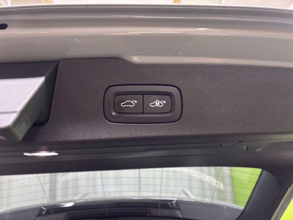 Volvo V60 2023