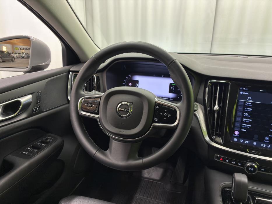 Volvo V60 2023