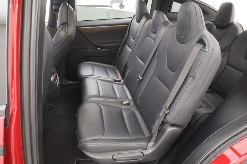 Tesla Model X 2020