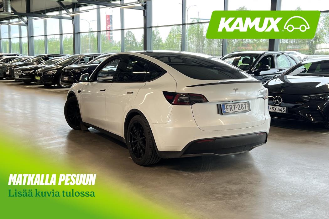 Tesla Model Y 2022