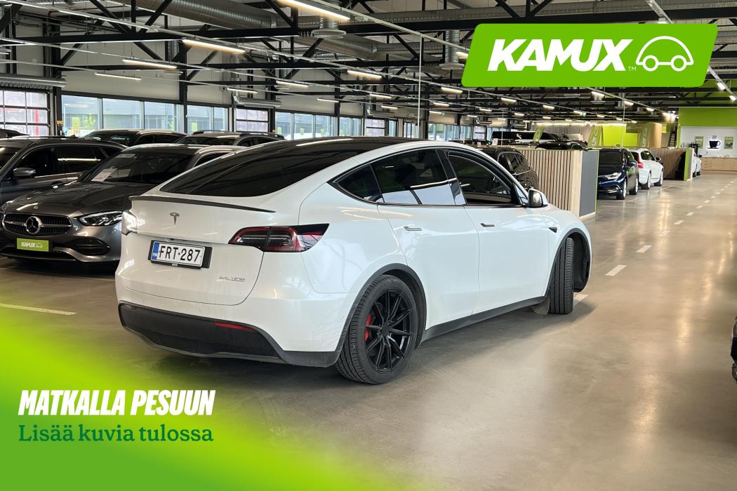 Tesla Model Y 2022