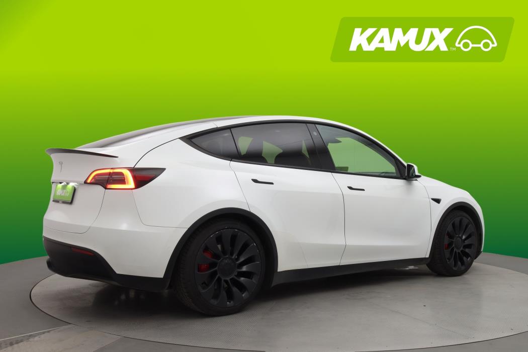 Tesla Model Y 2022