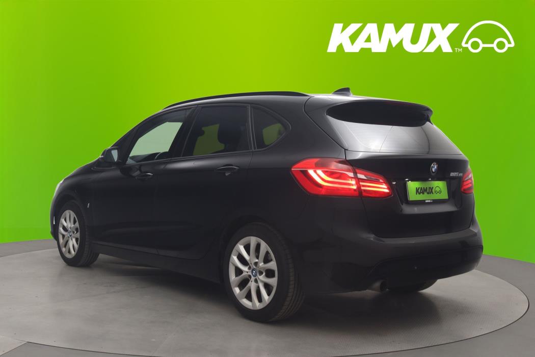BMW 225 2016