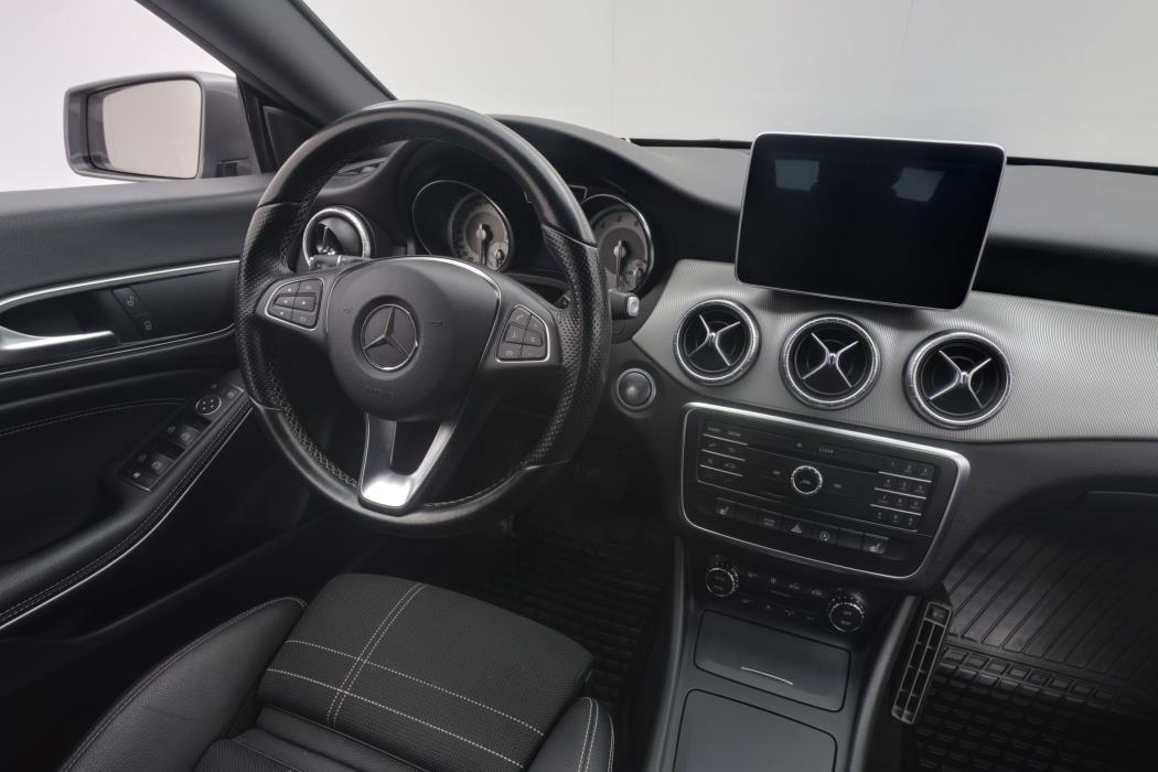 Mercedes-Benz CLA 2016