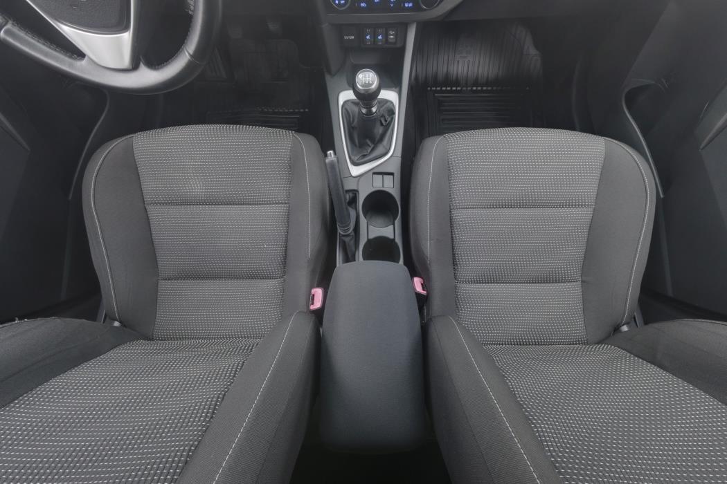 Toyota Auris 2014