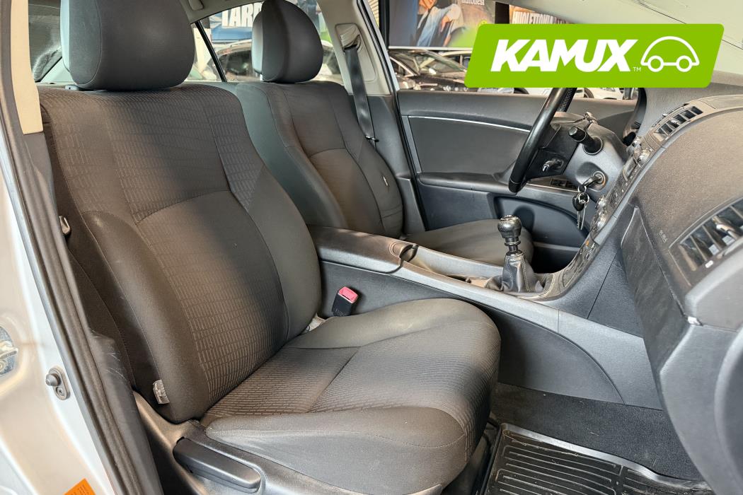 Toyota Avensis 2010