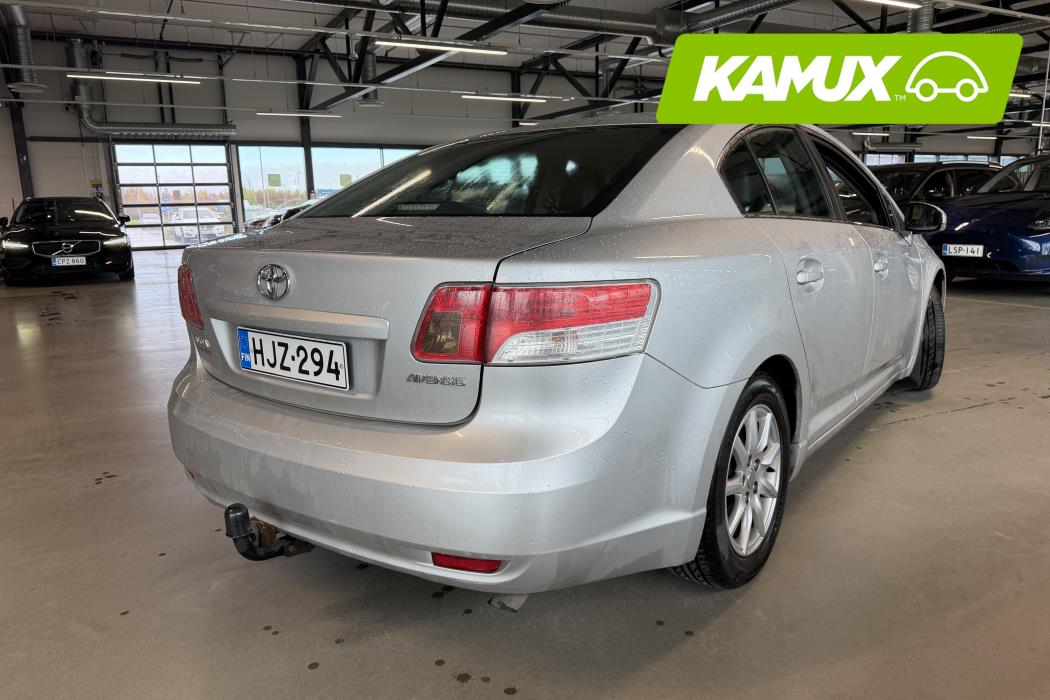 Toyota Avensis 2010
